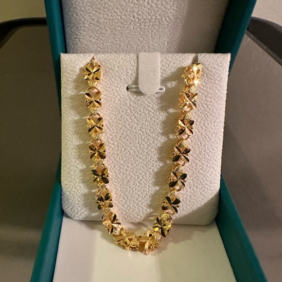 18K GOLD FILLED BRACELET - Picture 2 of 7